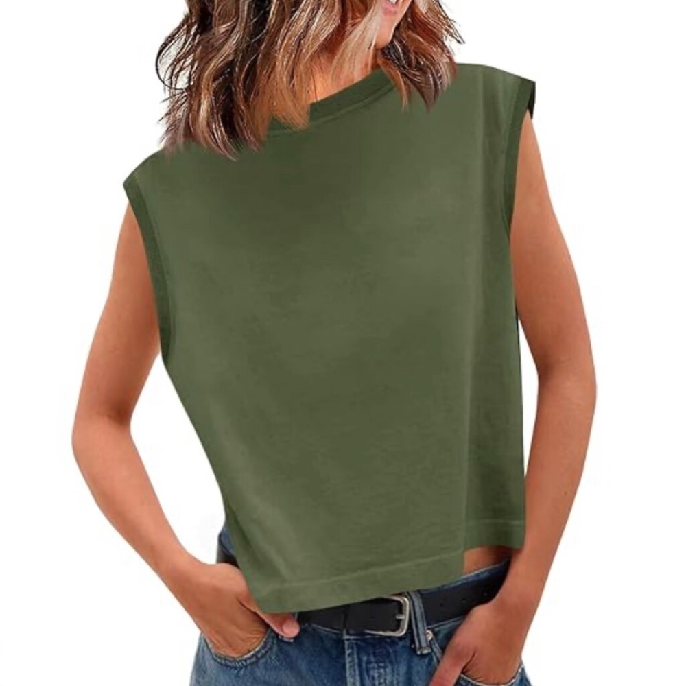 Boxy Shoulder Sleeveless Tee -Never Worn